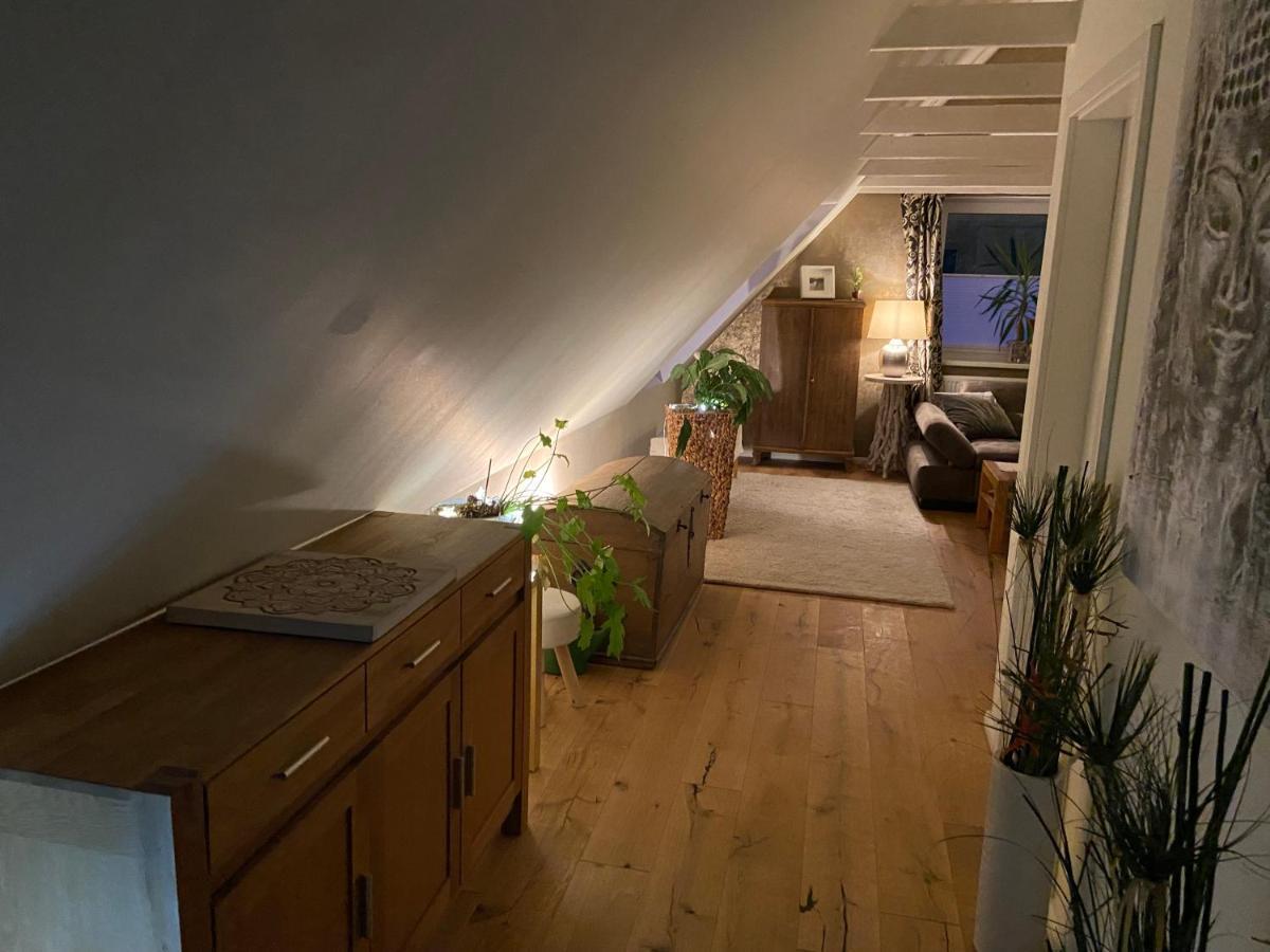 Appartamento Hoch Hamburg, Ein Traum Unterm Dach Geesthacht Esterno foto